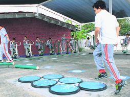 A MEDIAS. En la primaria México Unido el equipamiento para ejercicio se usa media hora a la semana por cada grupo.  /