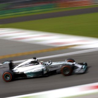 Hamilton, el más rápido en los terceros ensayos en Monza