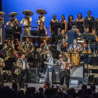 Una noche de fusión con Los Ángeles Azules