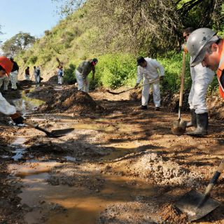 Alcaldes emplazan a Grupo México por derrame en Sonora
