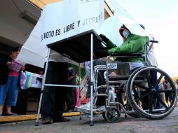 Informan que se lleva con calma la votación interna del partido del Sol Azteca. SUN /