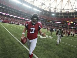 Matt Bryant pateó un gol de campo de 51 yardas en la última jugada del tiempo reglamentario. AP /