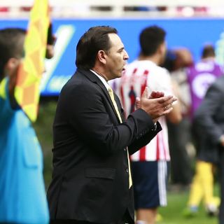 Bustos y su vía crucis