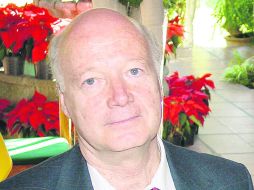 Con conocimientos. El doctor Camba realizó sus estudios en ingeniería en Guadalajara, así como en París.  /