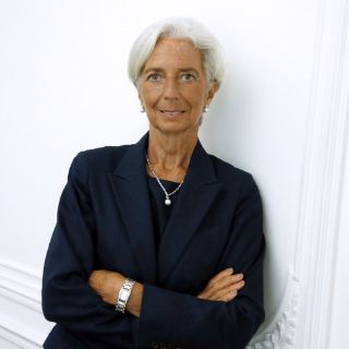 Lagarde asegura que cumplirá mandato en FMI pese a inculpación