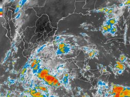 Imagen de la Conagua que muestra la nubosidad ocasionada por la onda tropical. ESPECIAL /
