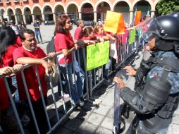 Los manifestantes estuvieron durante un par de horas en el cruce de Laureles e Hidalgo. EL INFORMADOR A. Hinojosa  /