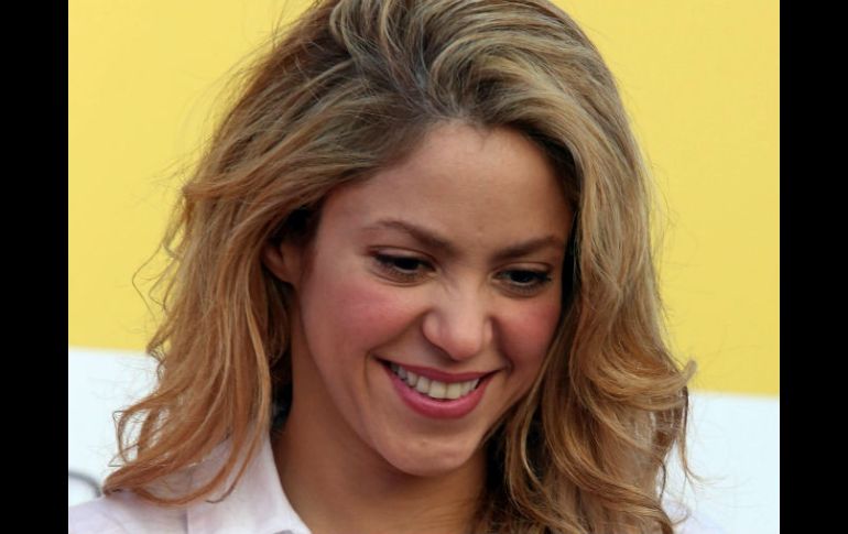 'Loca', de Shakira se basa en la versión de 'El Cata' e hizo parte de su álbum de 2010 'Sale el Sol'. AP  ARCHIVO.  /