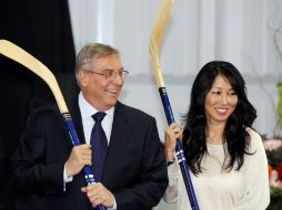 Terry y Kim Pegula tienen una fortuna neta de tres mil 500 MDD. AP G. Wiepert  /