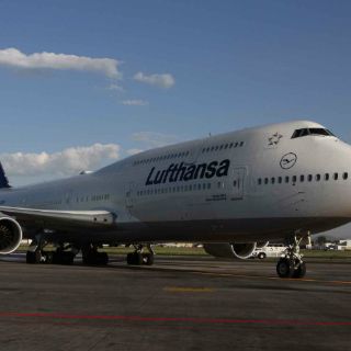 Aerolíneas indemnizarán a viudo por no trasladar a enferma obesa