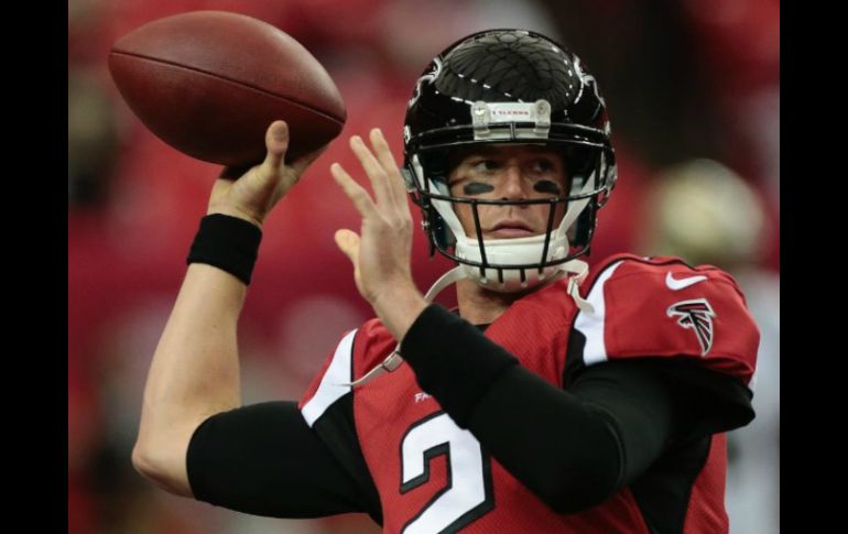 El jugador lleva a los Halcones de Atlanta a un triunfo de 37-33 contra los Santos de Nueva Orleans. TWITTER  @Atlanta_Falcons  /