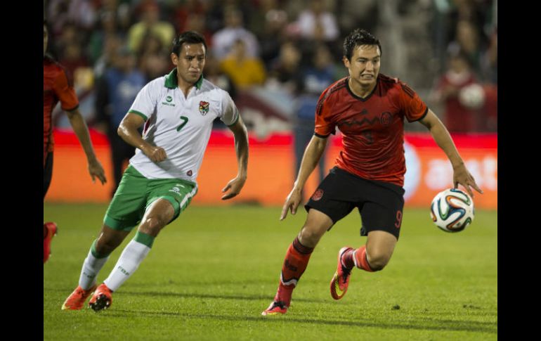 'El Cubo' Torres se vio bien en su primer partido como titular en la Selección mayor, pero no pudo marcar. MEXSPORT  J. Martínez  /