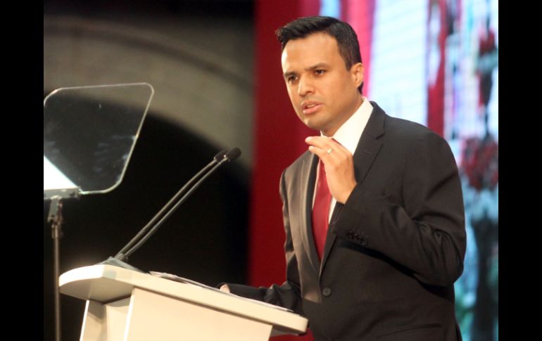 Héctor Robles afirma que se trata de una solución temporal, mientras se construyen otros planteles. EL INFORMADOR ARCHIVO  /