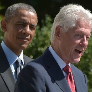 Barack Obama y Bill Clinton se reúnen en la Casa Blanca