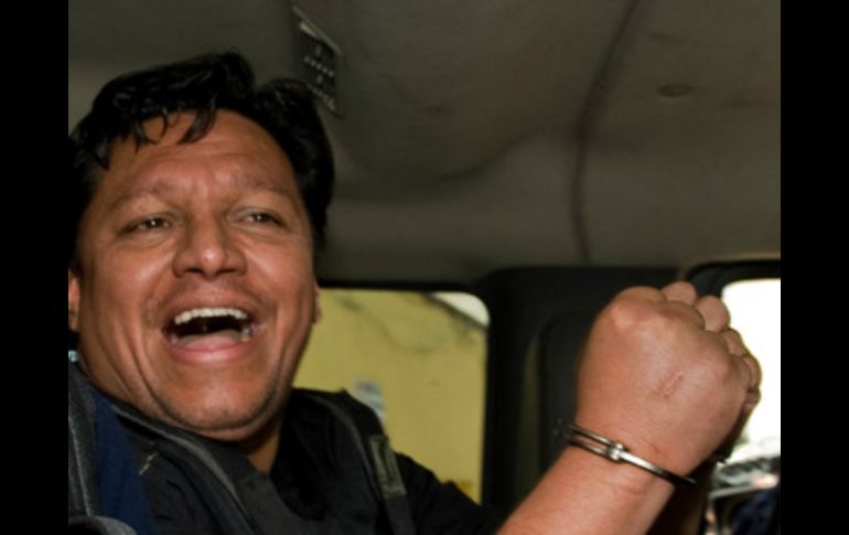 José Mar Flores permaneció detenido durante cinco años tras pretender secuestrar el avión. AFP ARCHIVO /
