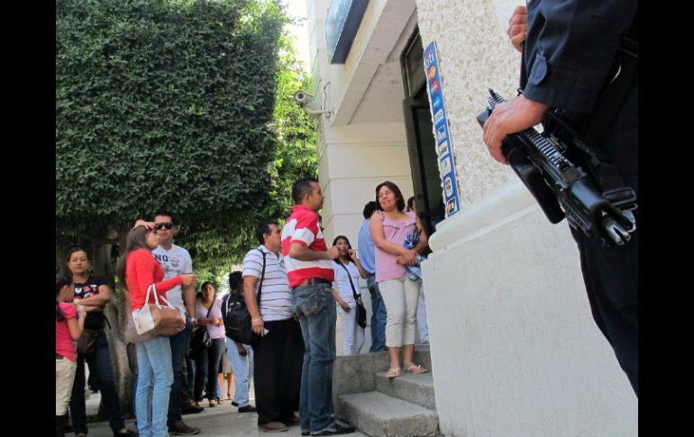 Instituciones financieras recomiendan adelantar transacciones a sus clientes. NTX  ARCHIVO  /