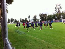 Imagen del entrenamiento de los jugadores de Chivas en Verde Valle. EL INFORMADOR A. Rodríguez  /