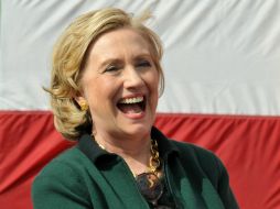 Hillary estuvo acompañada de su esposo durante su visita en Iowa. AFP S. Pope  /