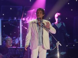 El artista ofreció una velada romántica a los asistentes con sus canciones de amor y añoranza. NTX  ARCHIVO  /