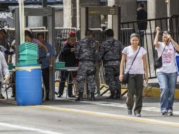 Se colocaron vallas para restringir el paso. EL INFORMADOR A. Hernández  /