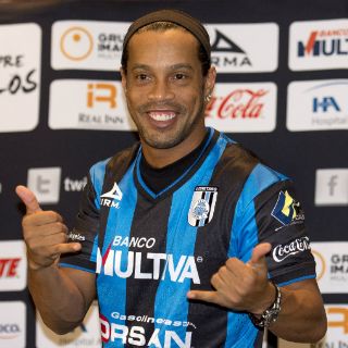 Afirman que Ronaldinho sólo se ríe ante insulto