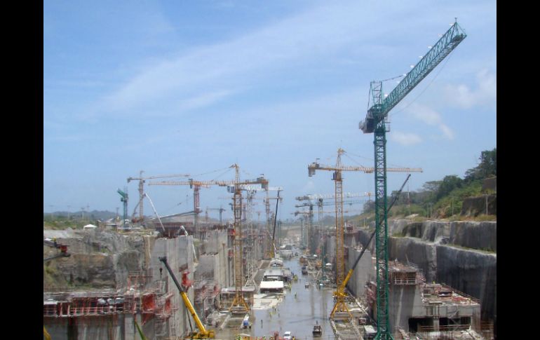 Las obras permiten el paso de barcos del triple de la capacidad actual, de hasta 14 mil contenedores. NTX  ARCHIVO  /