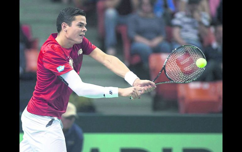 Sube como espuma. Milos Raonic, de 23 años, se ubica además en el noveno sitio de la 'Carrera a Londres', para la Masters Cup.  /
