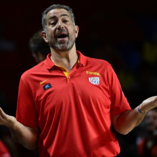 Renuncia técnico de España en basquetbol