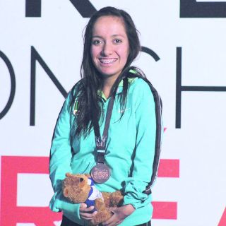Haideé Aceves y su amor por la natación