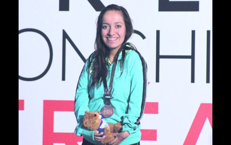 Haideé Viviana Aceves fue medallista de bronce en el Campeonato Mundial de Natación IPC Montreal 2013. ESPECIAL /