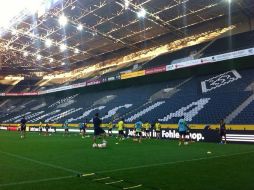 El equipo español ya entrena en la cancha de su rival. TWITTER: @VillarrealCF  /
