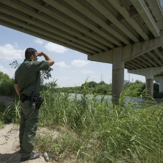 Gobernador de Texas considera 'preocupante' declaraciones de Peña