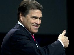 Rick Perry considera que el problema fronterizo es por el fracaso del Gobierno mexicano para asegurar la frontera sur. AP ARCHIVO /