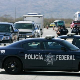 Se enfrentan grupos armados en Uruapan, Michoacán