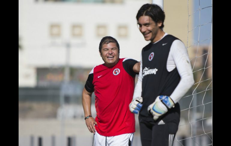 El 'Travieso' Guzmán ya dirigió dos encuentros a los Rojinegros, un empate y una derrota. MEXSPORT Emiliano  /