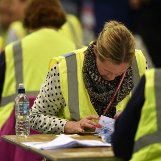 Sondeo da victoria al 'no' en referéndum de Escocia