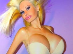 La modelo de 30 años se sometió a su primera cirugía en el 2011. TWITTER @zaratrusta1978  /