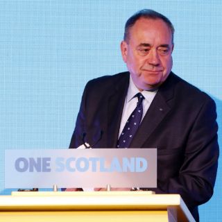 Ministro Principal de Escocia renuncia tras derrota en referéndum