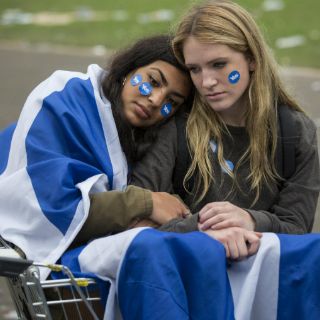 Reportan enfrentamientos entre manifestantes en Escocia