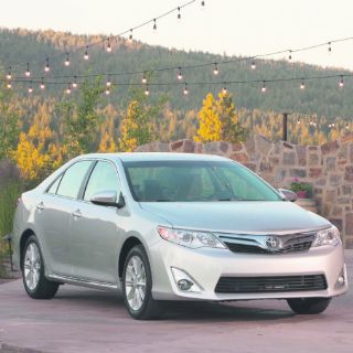 Toyota anuncia llamados a revisión en México