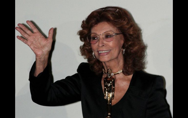 Sophia Loren recibe un Ariel de Oro durante la Inauguración del ciclo 'Sophia Loren en México'. EFEAlex Cruz.EFE  A. Cruz  /