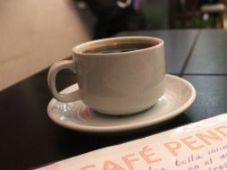 A individuos con hipertensión se recomienda controlar las cantidades que se ingieren o tomar café descafeinado. EL INFORMADOR  ARCHIVO  /