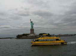 En total 121 pasajeros y 9 tripulantes fueron rescatados del lugar. EFE ARCHIVO /