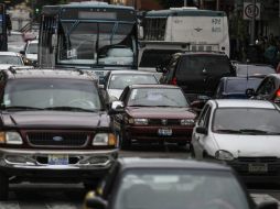 Autoridades invitan a la ciudadanía a reducir al máximo el uso de carros. EL INFORMADOR ARCHIVO  /