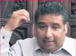 Eliseo Caballero recomendó a 'La Tuta' mandar fotos a la prensa para que los Templarios tuvieran más presencia que los autodefensas. YOUTUBE / NOTICIASMVS