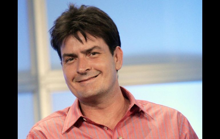 Sheen asegura que le encantaría volver a interpretar al personaje de 'Charlie Harper'. EL INFORMADOR / ARCHIVO