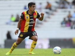 El volante afirma que el equipo está aprendiendo a vivir día con día con la presión. MEXSPORT / A. Macías