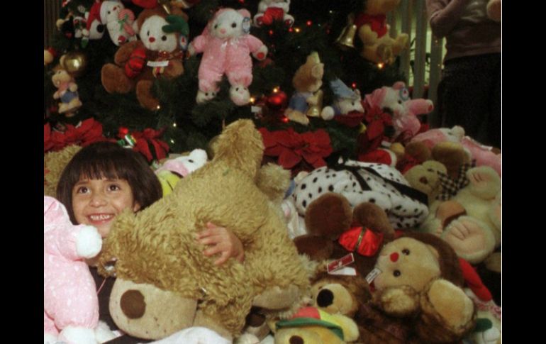 Los peluches de los pequeños pueden acumular polvo y restos de comida. NTX / ARCHIVO