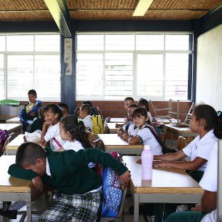 Zapopan consigue aulas provisionales para atender déficit escolar