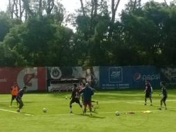 Imagen del entrenamiento de este día del equipo rojiblanco. TWITTER / @Chivas